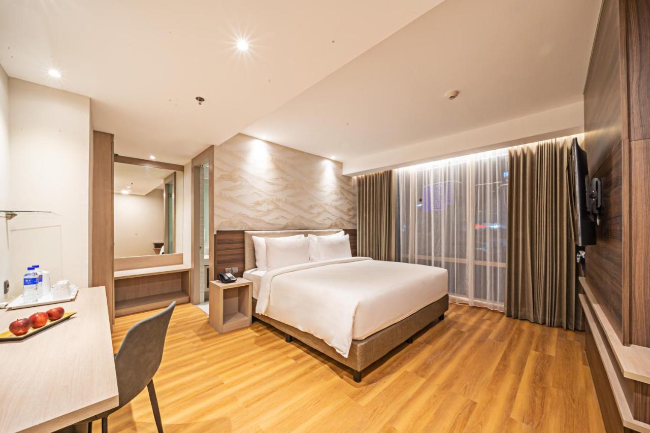 Platinum Hotel Tunjungan Surabaya Dış mekan fotoğraf