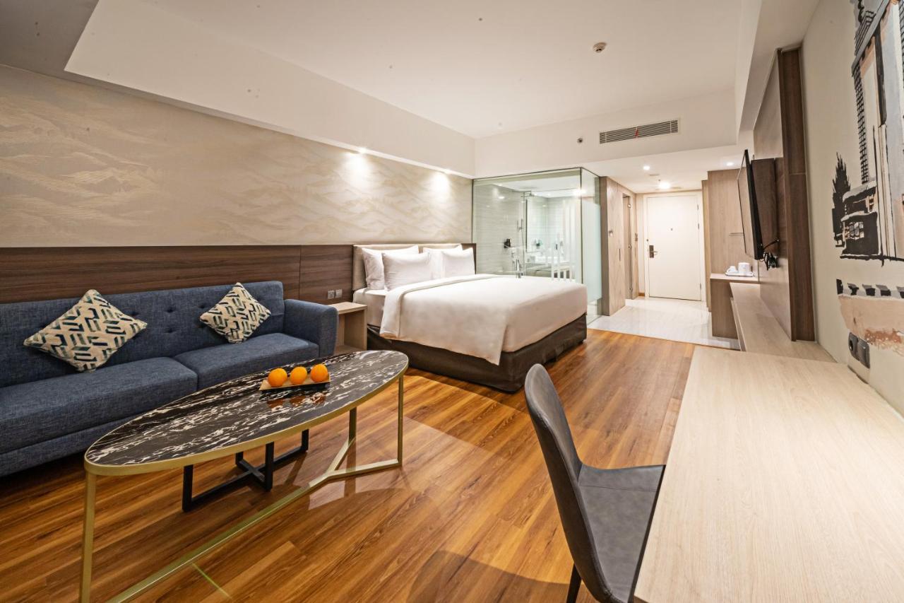 Platinum Hotel Tunjungan Surabaya Dış mekan fotoğraf