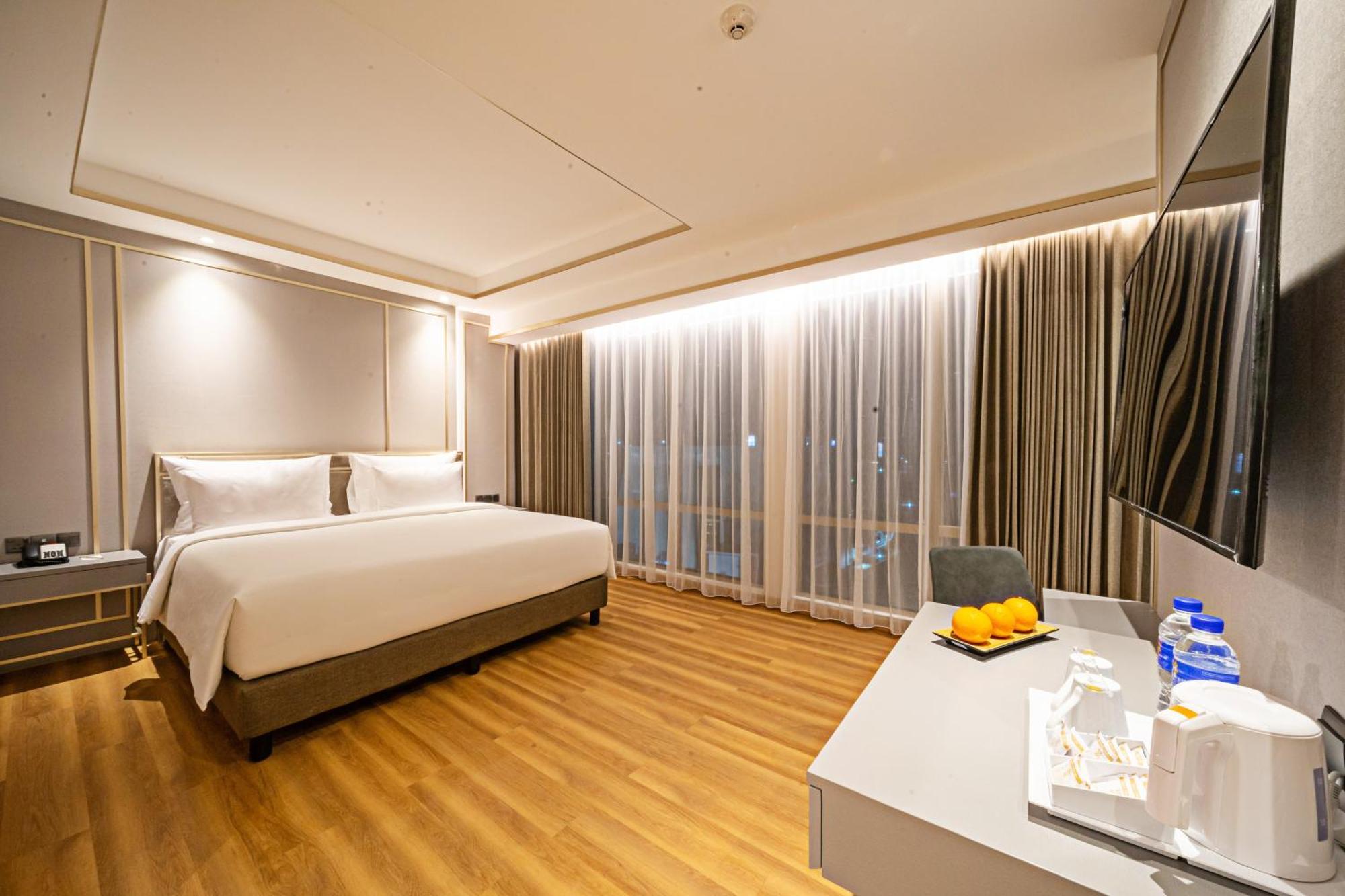 Platinum Hotel Tunjungan Surabaya Dış mekan fotoğraf