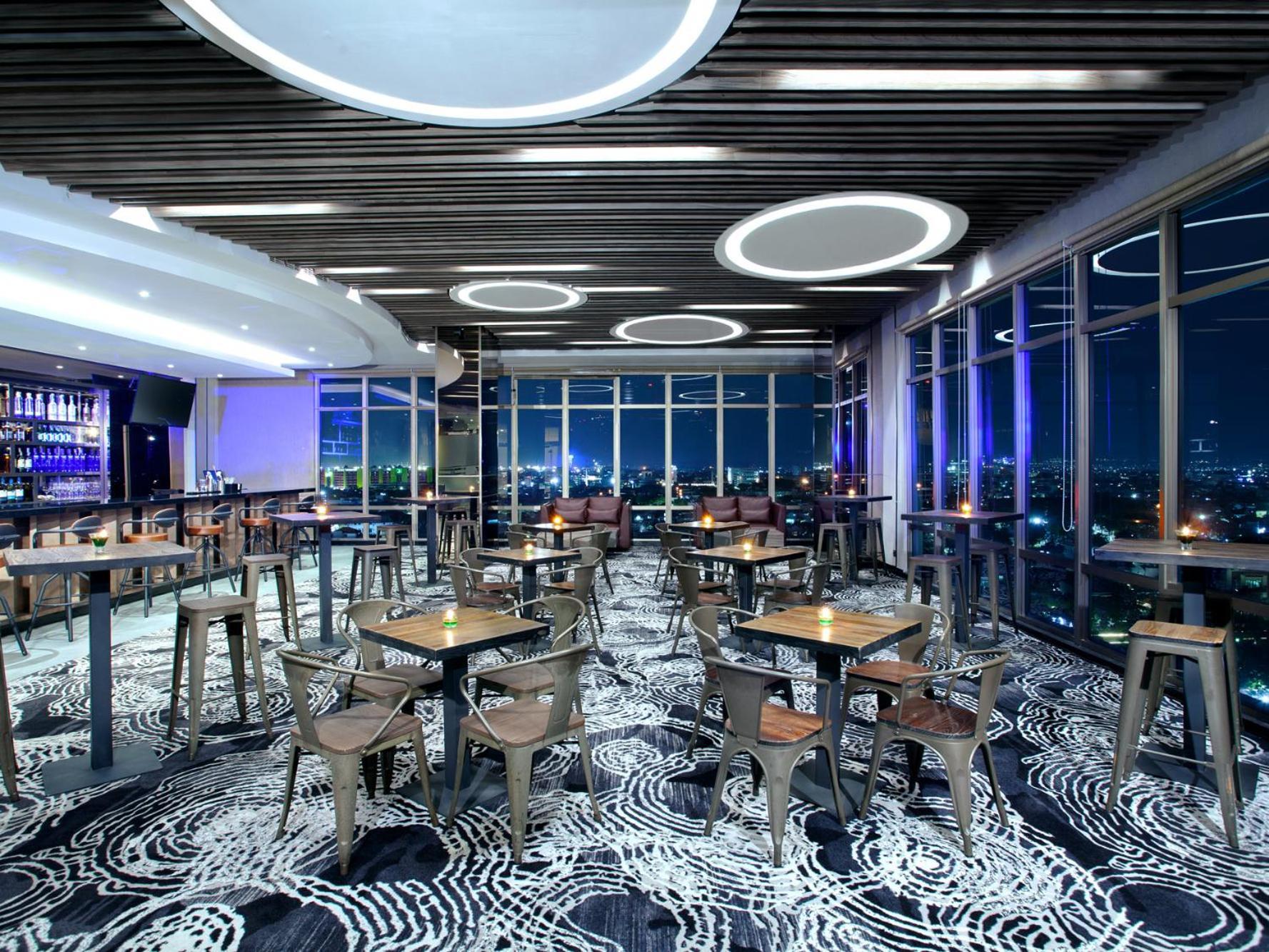 Platinum Hotel Tunjungan Surabaya Dış mekan fotoğraf